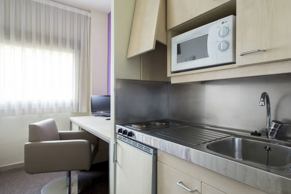 Private kitchenette