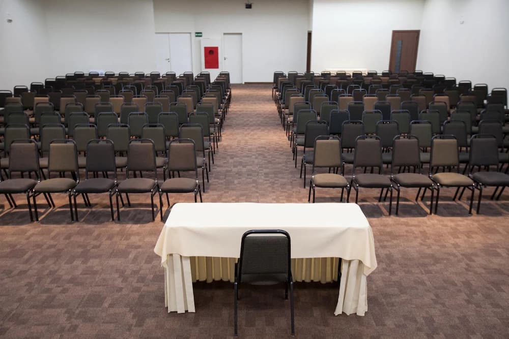 Meeting facility