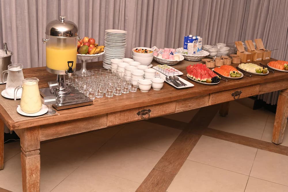 Breakfast buffet