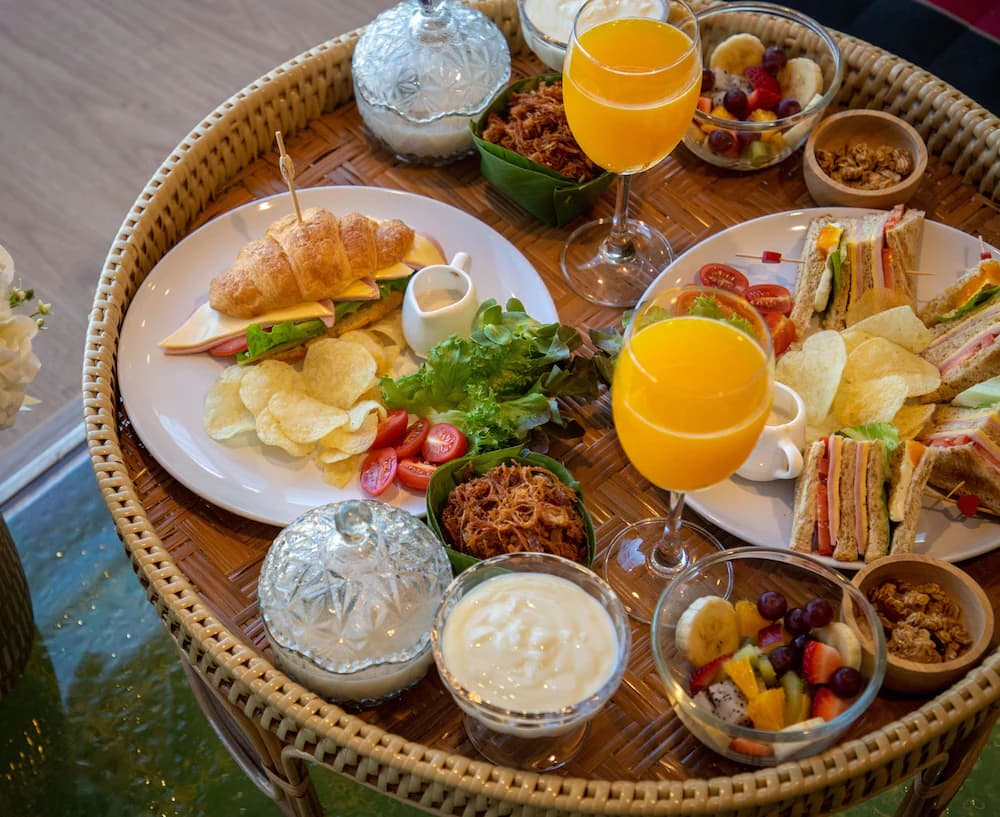 Breakfast meal