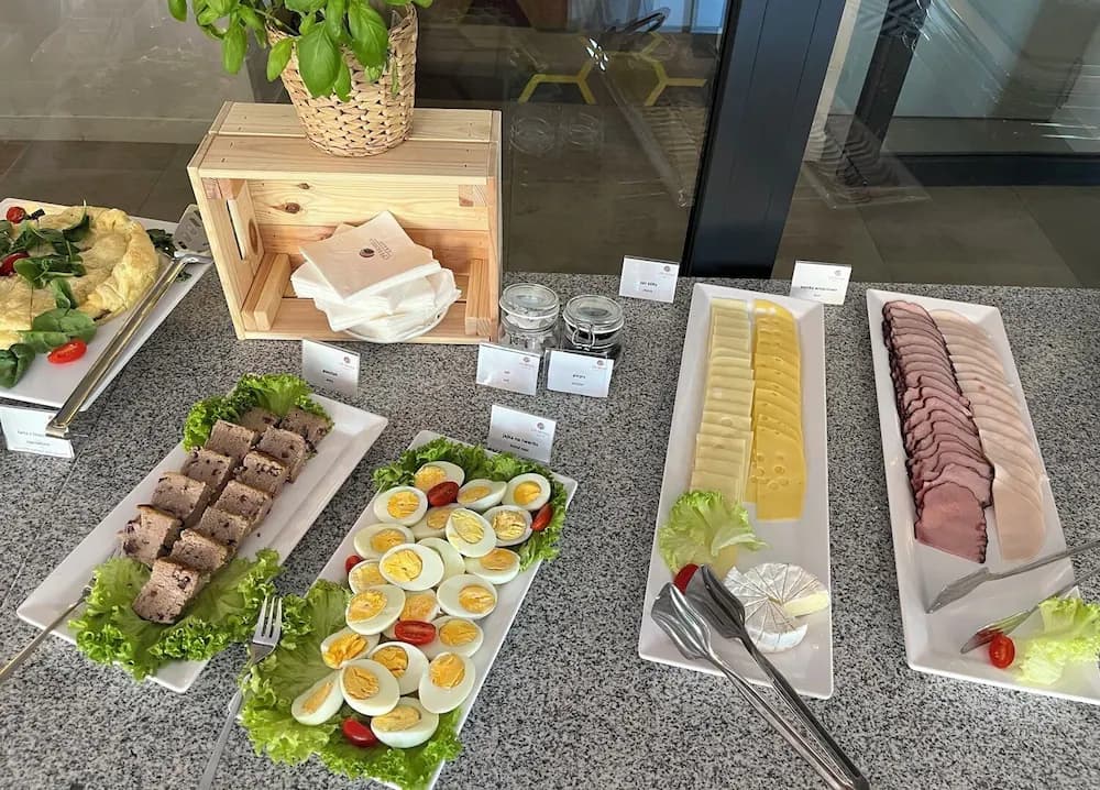 Breakfast buffet