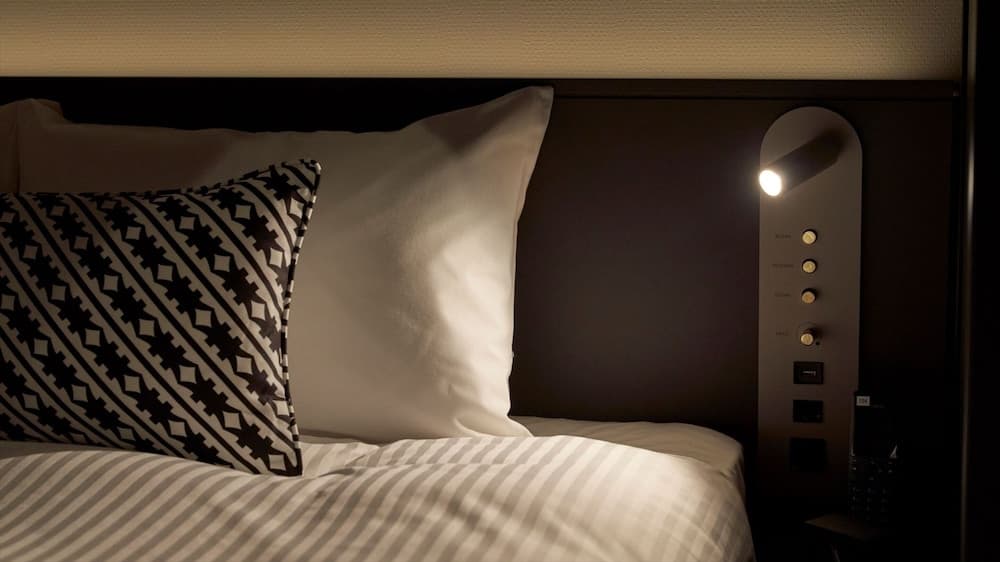 Room amenity