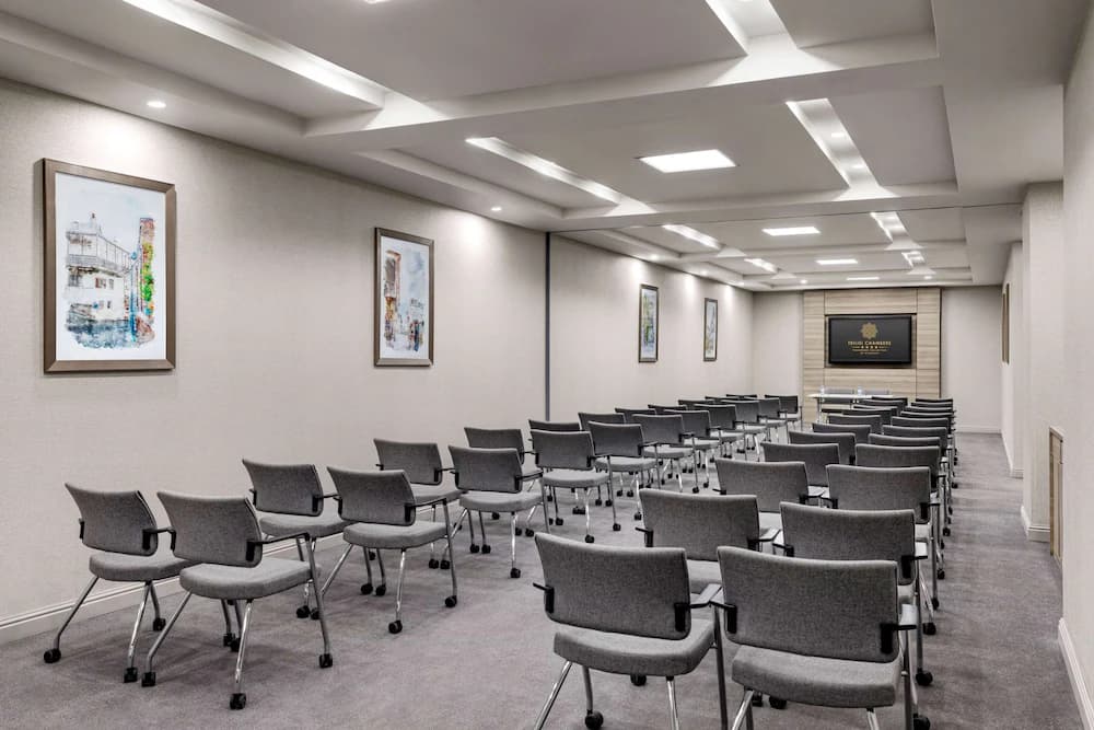 Meeting facility
