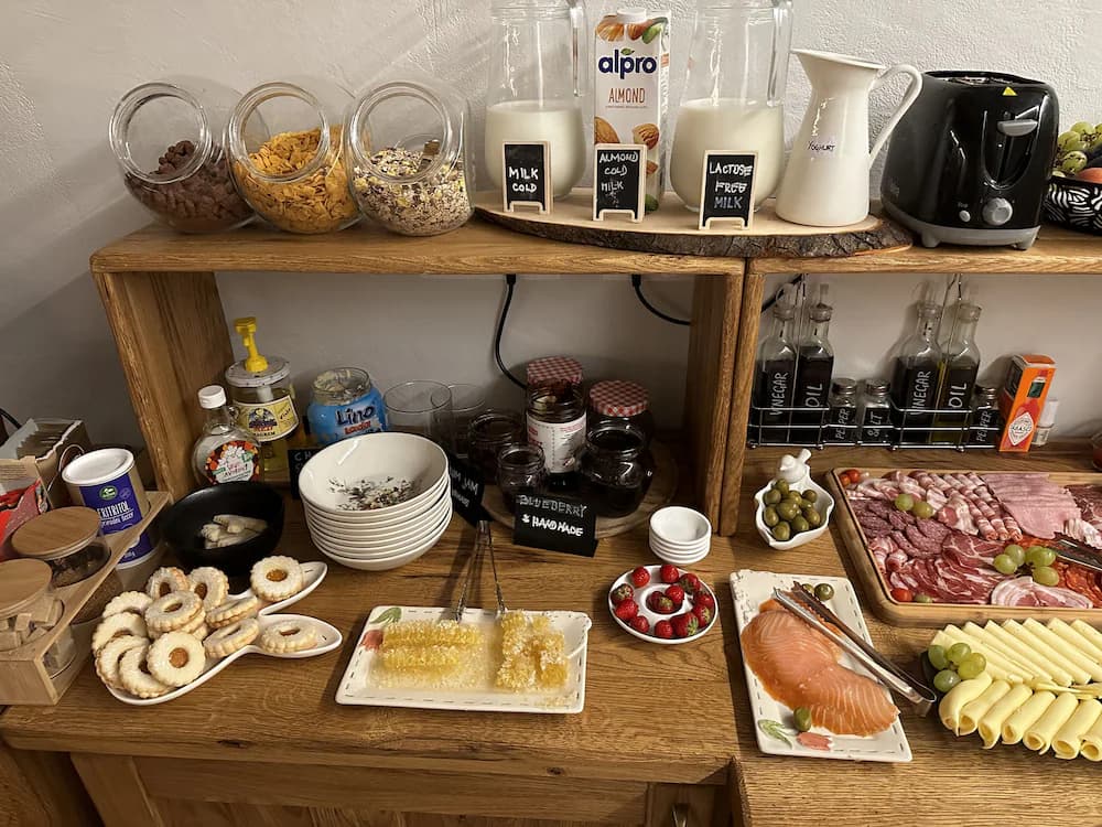 Breakfast buffet