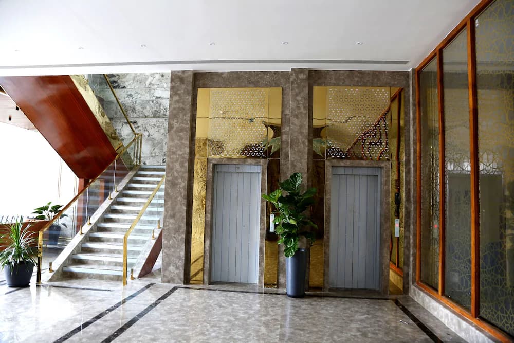 Elevator