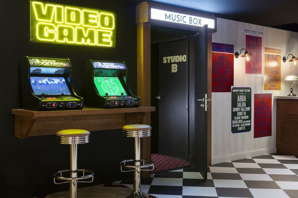 Karaoke room