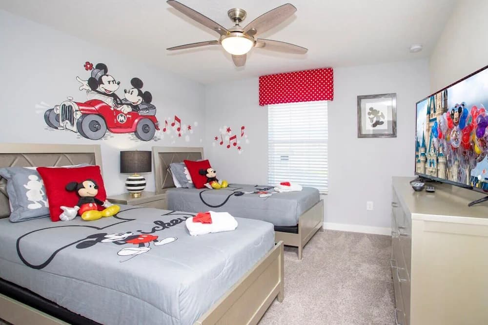 Children's theme room