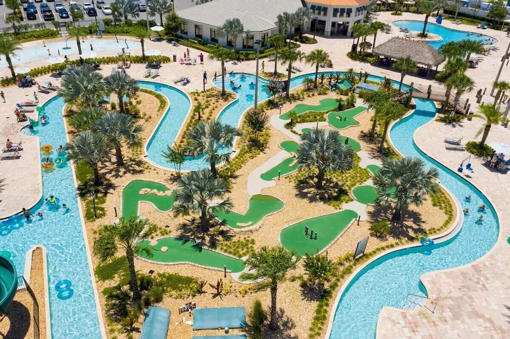 Mini-golf