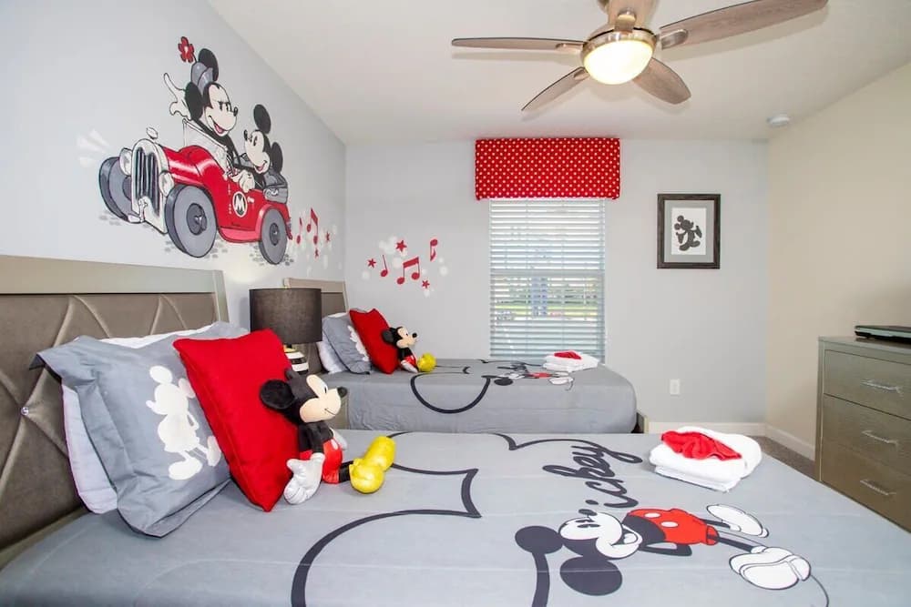 Children's theme room