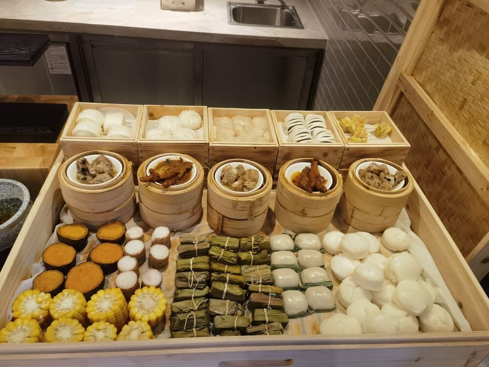 Breakfast buffet