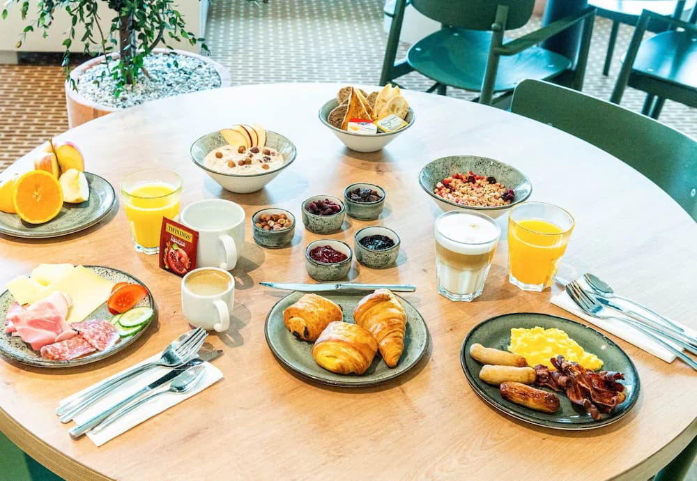 Breakfast meal