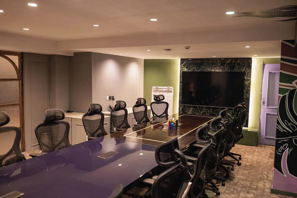Meeting facility
