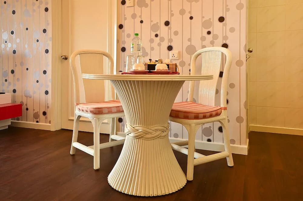In-room dining