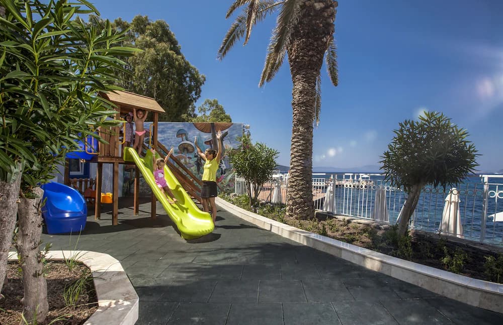 Children's play area - outdoor