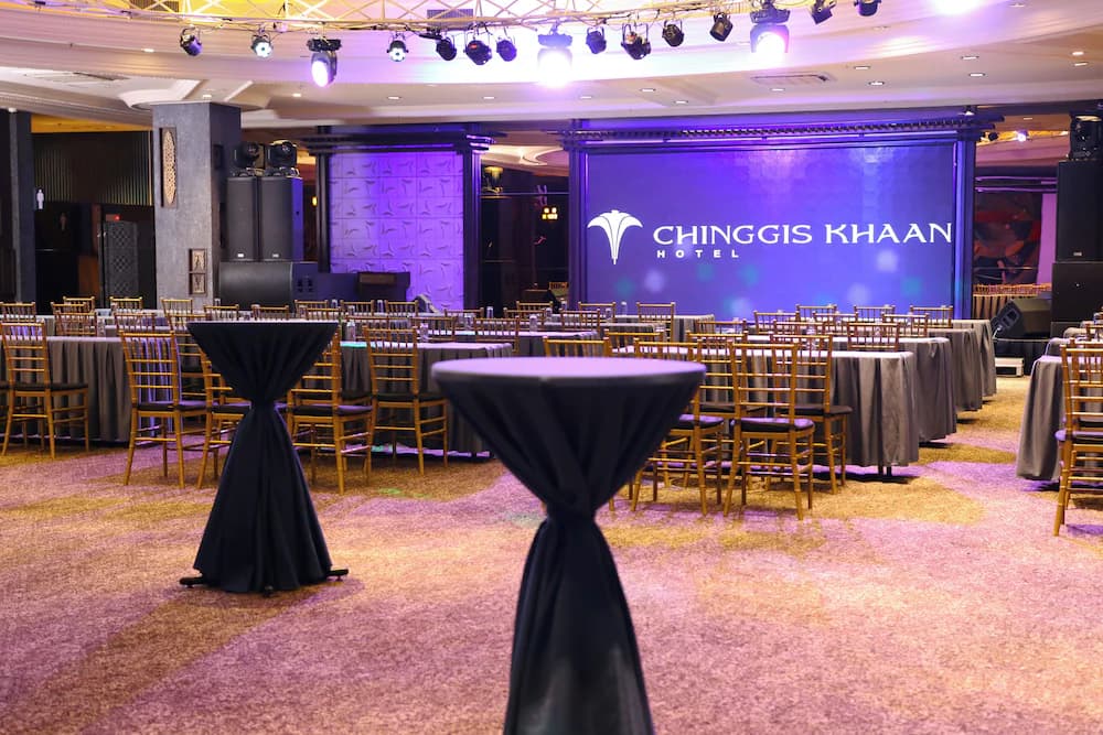 Banquet hall