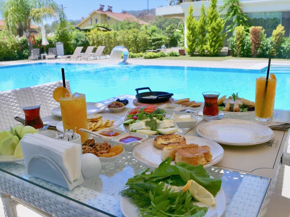 Breakfast meal