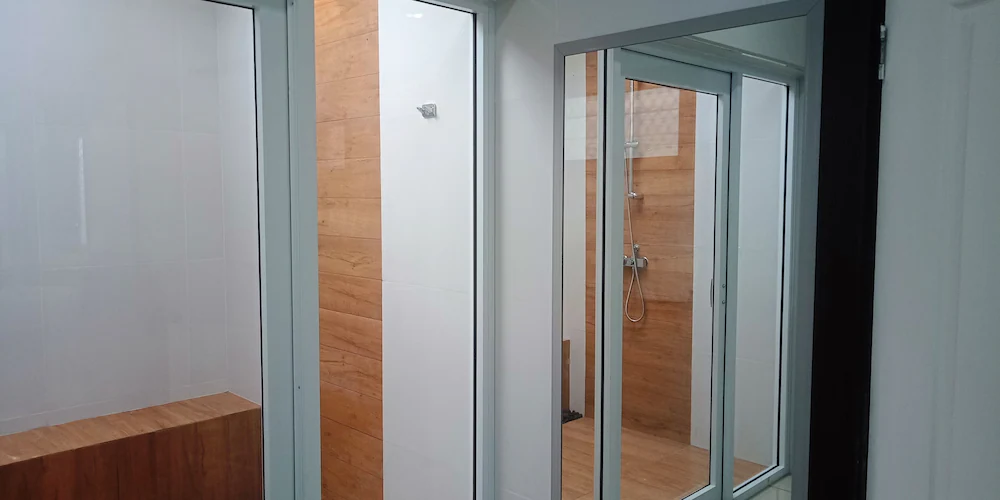Bathroom shower