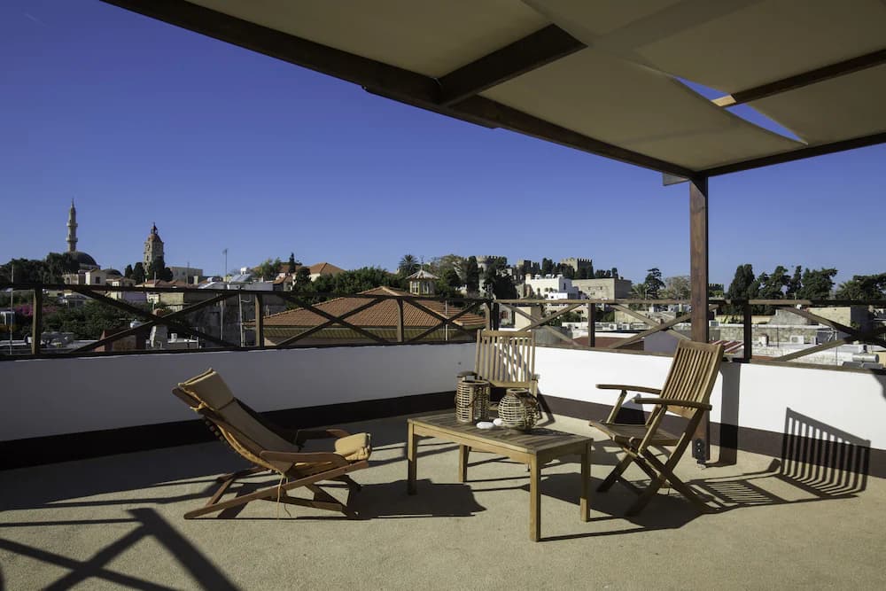 Sundeck