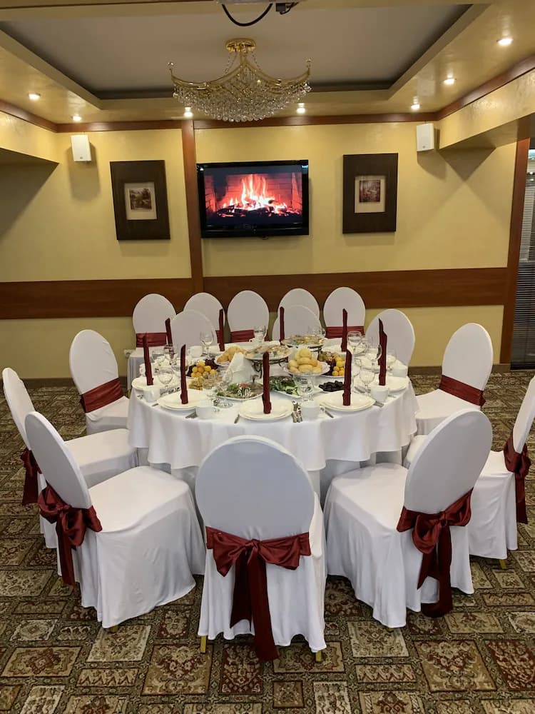 Banquet hall