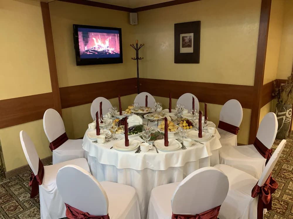 Banquet hall
