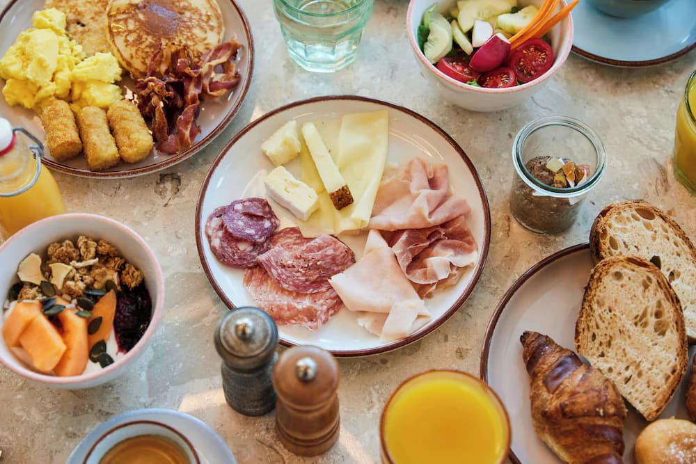 Breakfast buffet