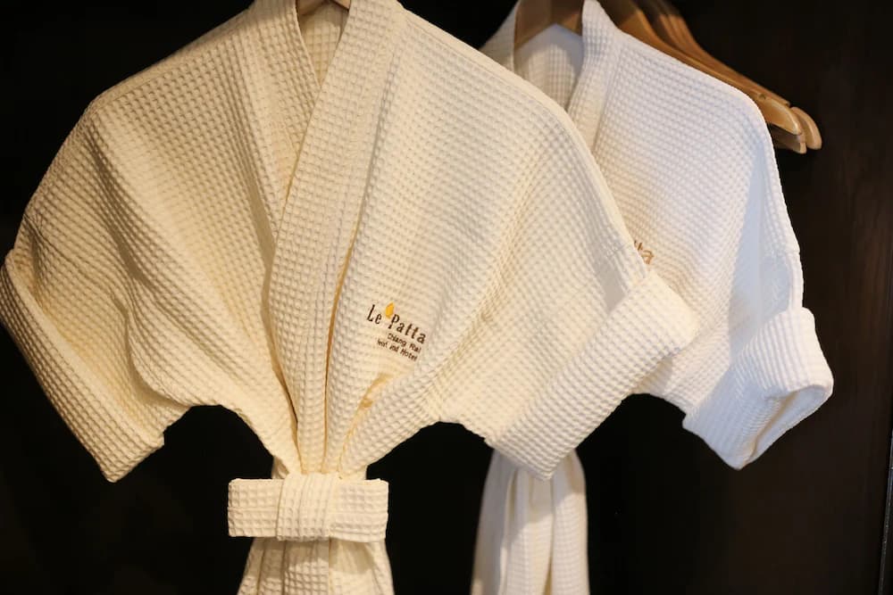 Bathroom amenities
