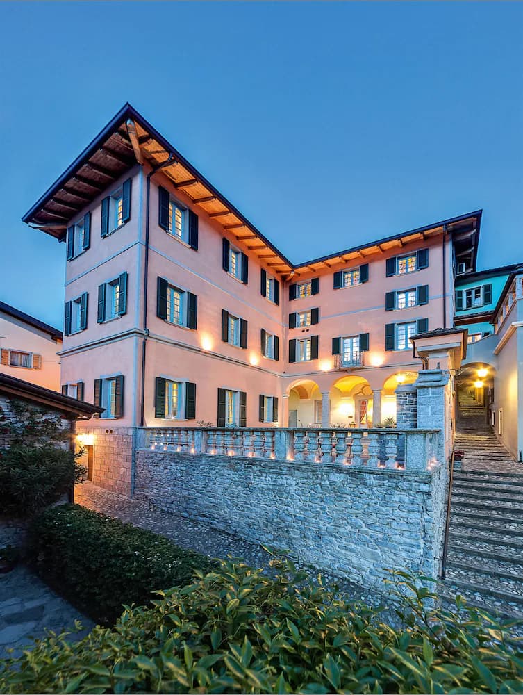Front of property - evening/night