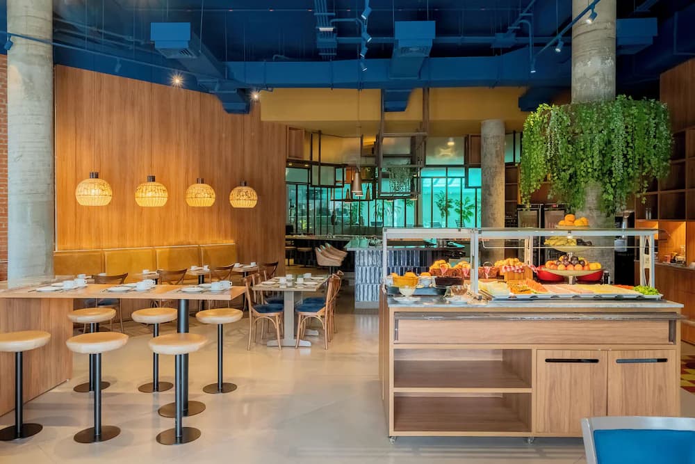 Breakfast buffet