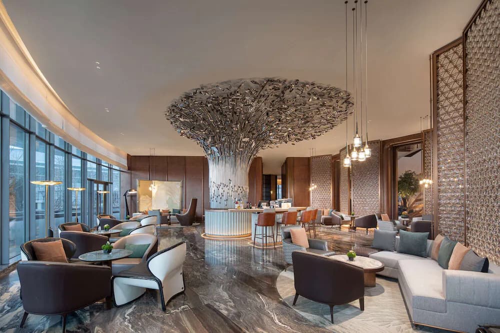 Lobby lounge