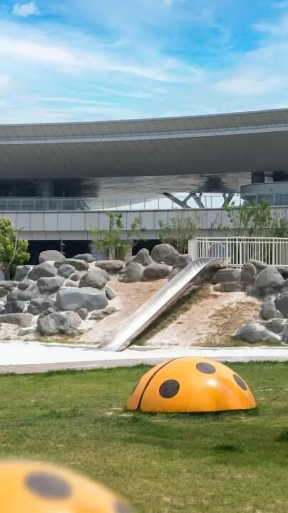 Children's play area - outdoor