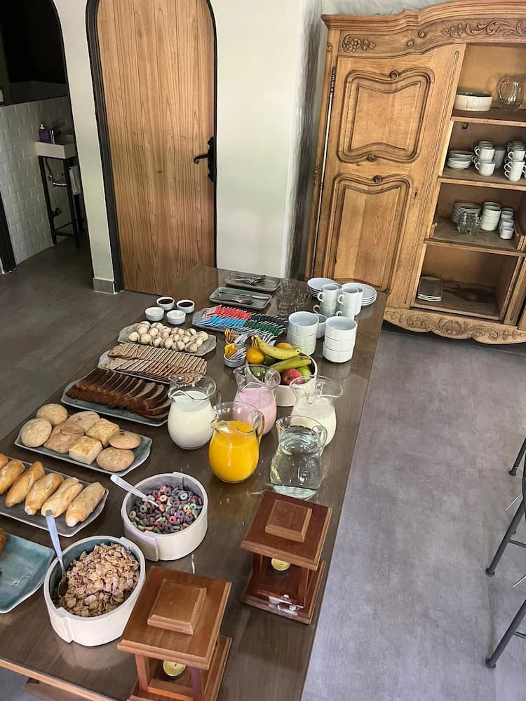 Breakfast buffet