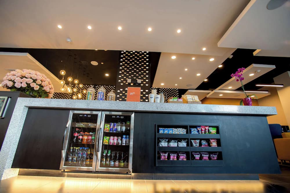 Snack bar