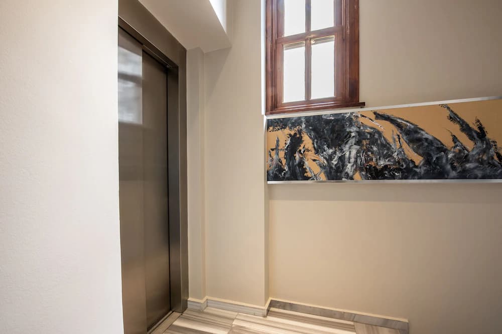 Elevator