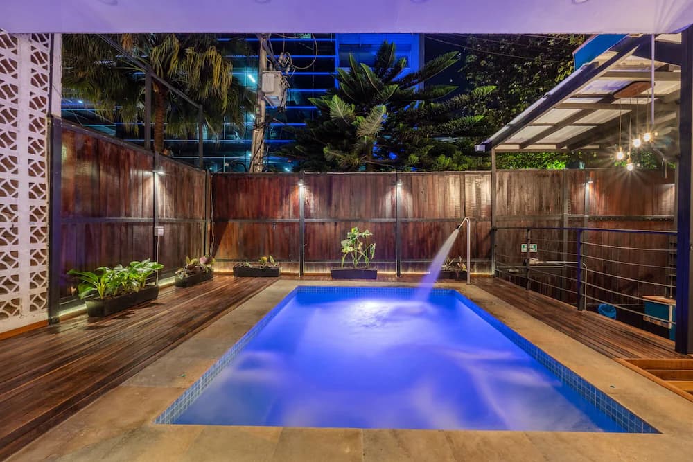 Private spa tub