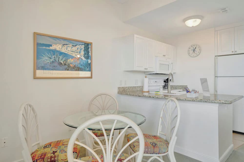 In-room dining