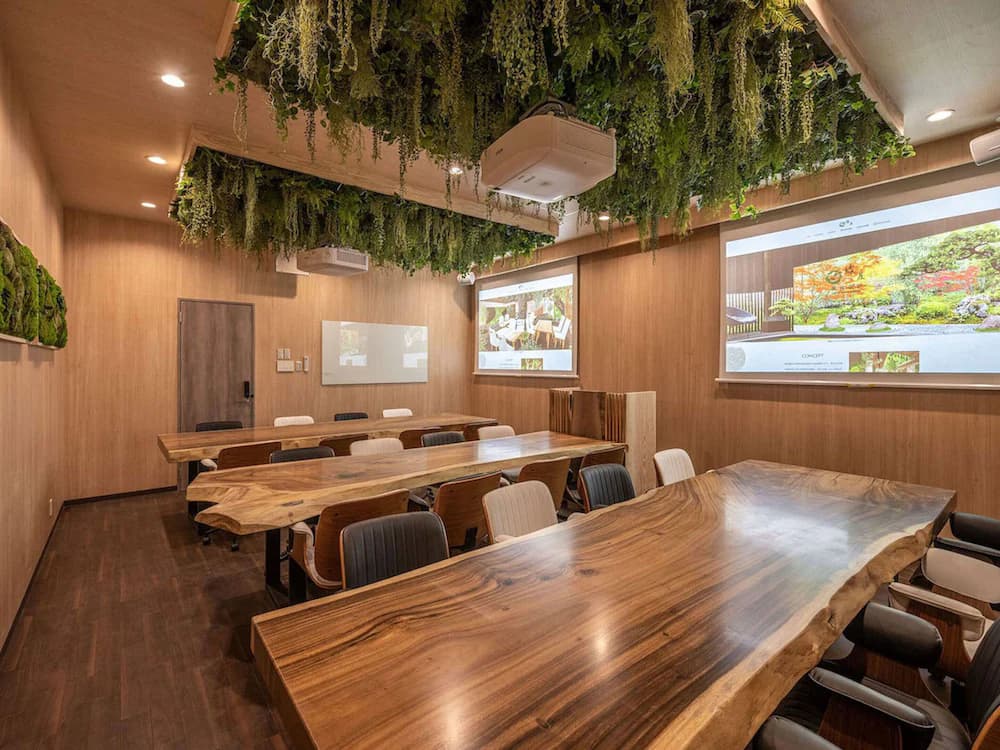 Meeting facility
