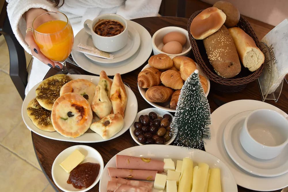 Breakfast meal