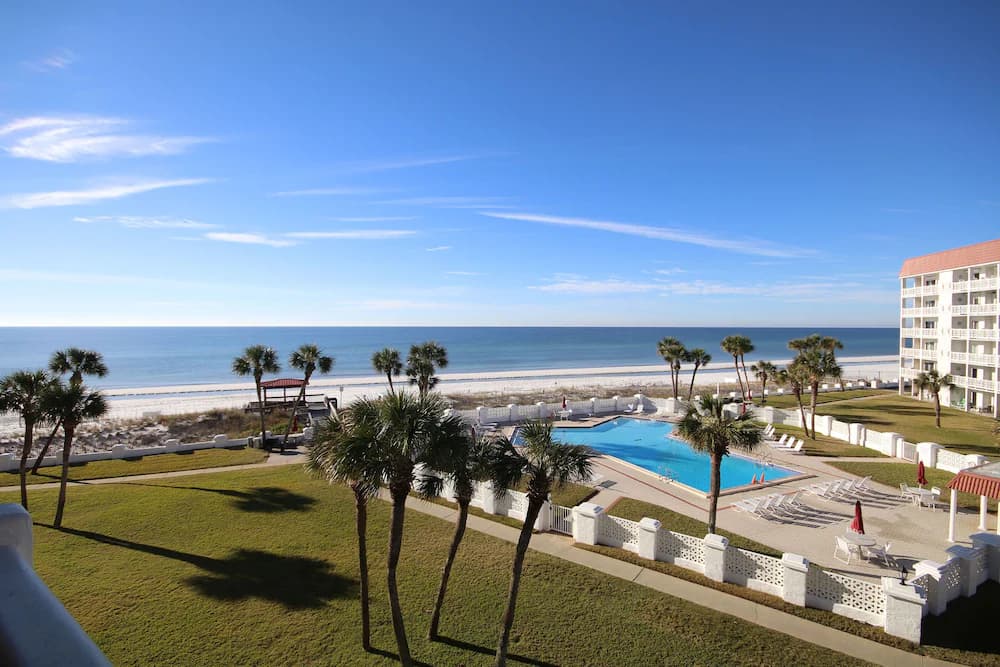 Beach/ocean view
