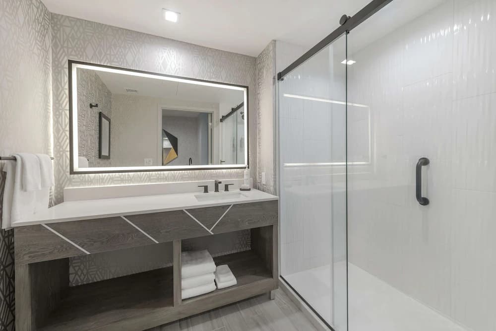 Bathroom shower