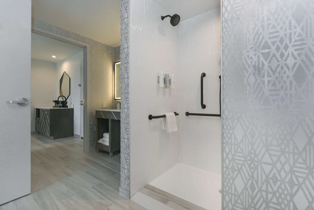 Bathroom shower