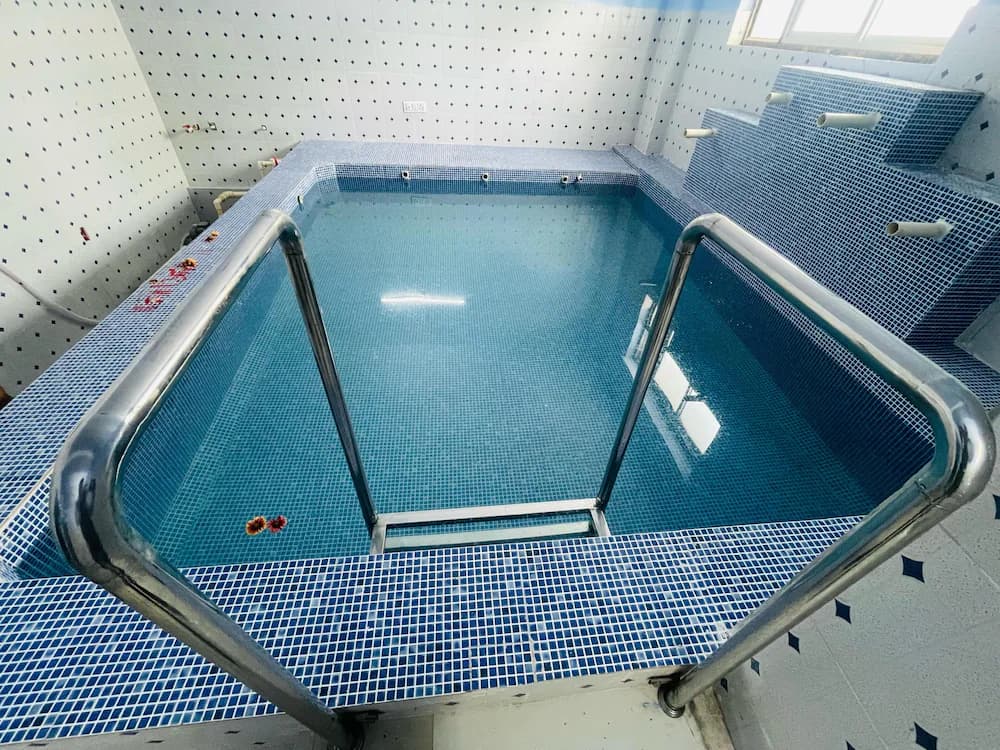 Rooftop pool