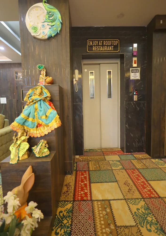 Elevator