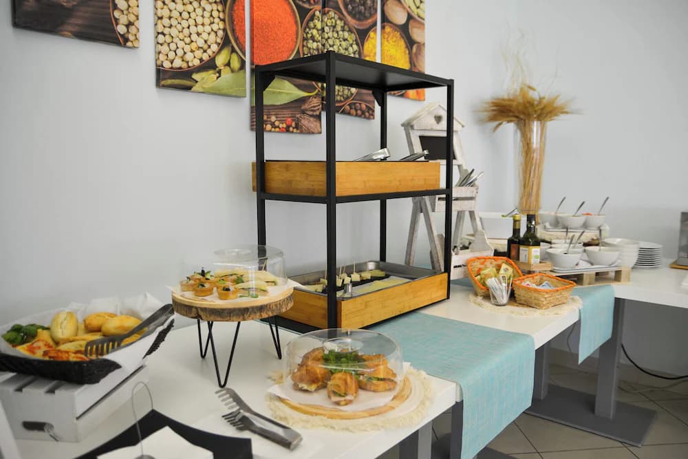 Breakfast buffet