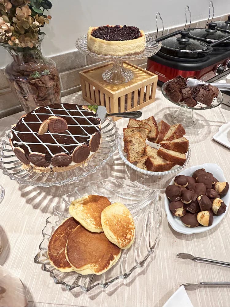 Breakfast buffet