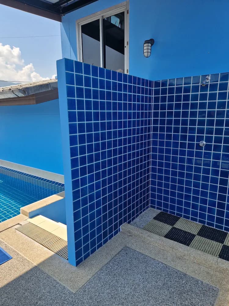 Rooftop pool