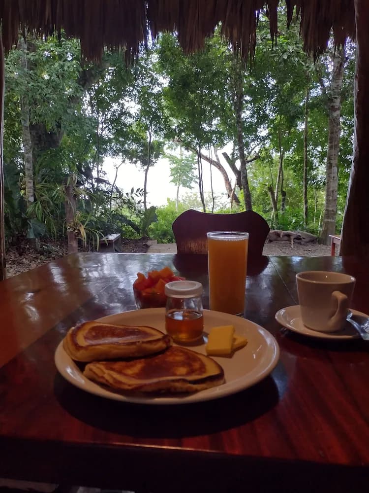 Breakfast area
