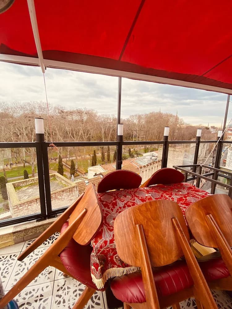 Terrace/patio
