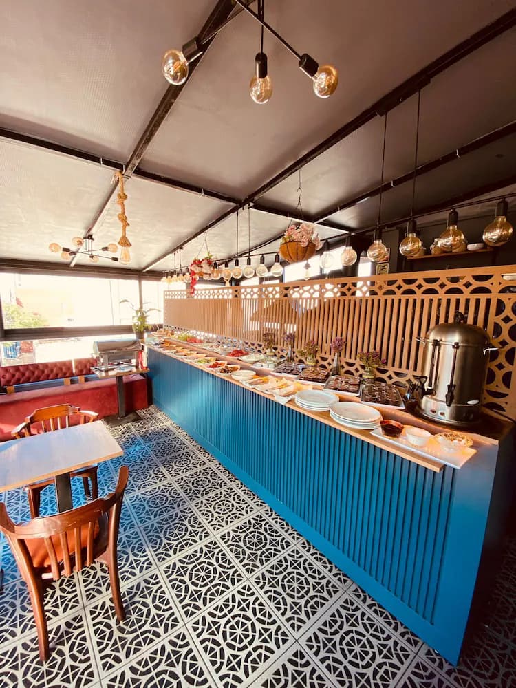 Breakfast buffet