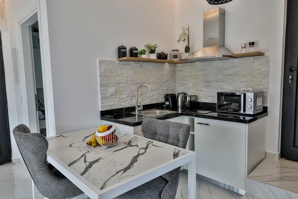 Private kitchenette
