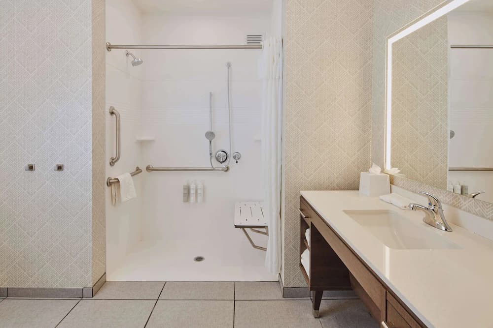 Bathroom shower